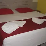Nalu Beach Hotel Pousada